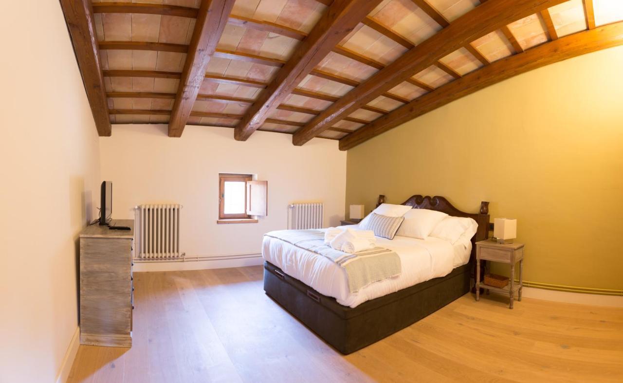 Casa Rural Masia Les Apieres El Pla de Manlleu Esterno foto