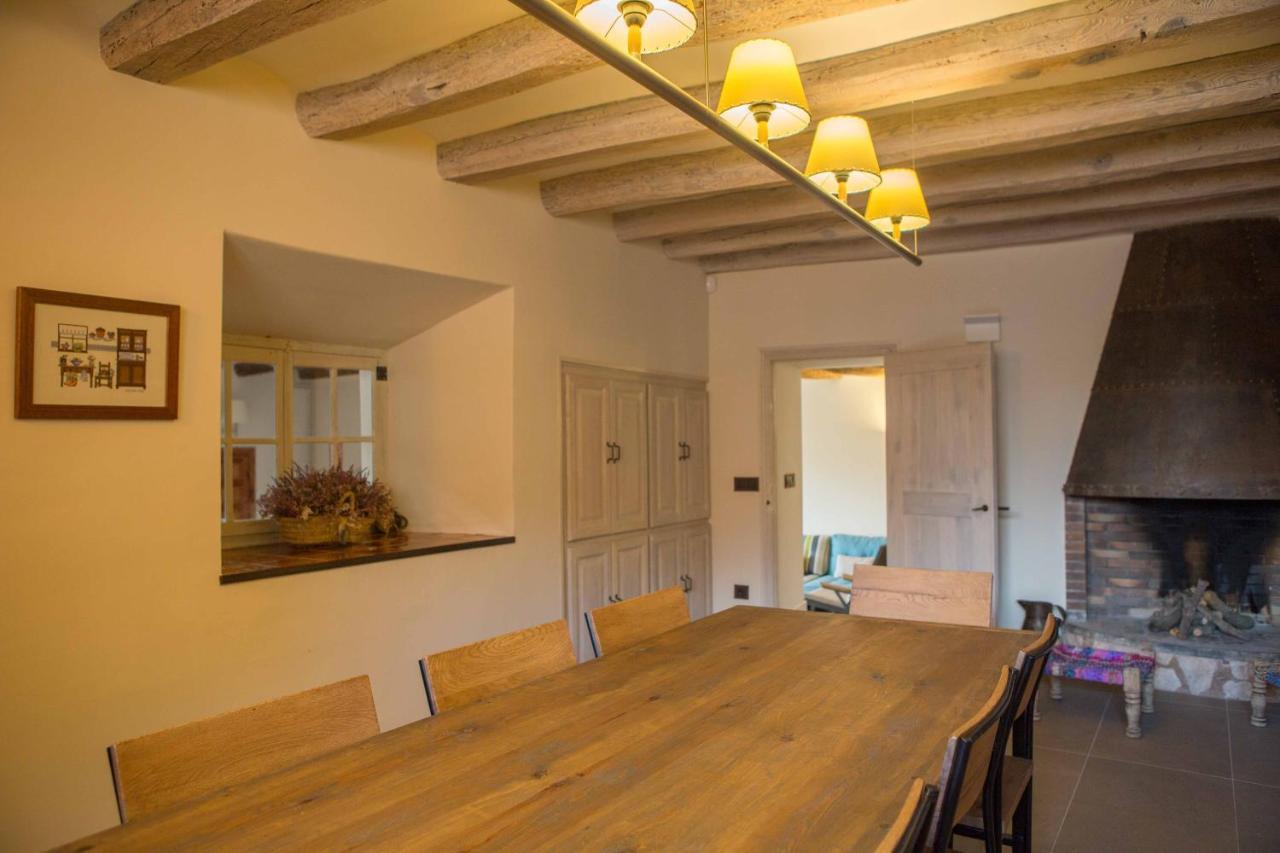 Casa Rural Masia Les Apieres El Pla de Manlleu Esterno foto